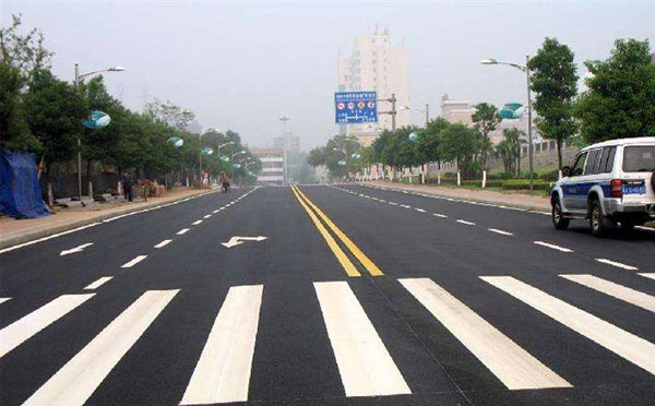 沙依巴克标线涂料在沙依巴克环氧地坪项目中的选择与应用